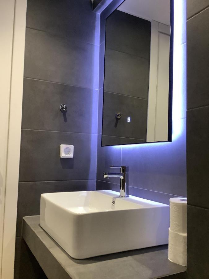 Sunny New Lovely Apartment 60 Meters From The Metro Aten Exteriör bild