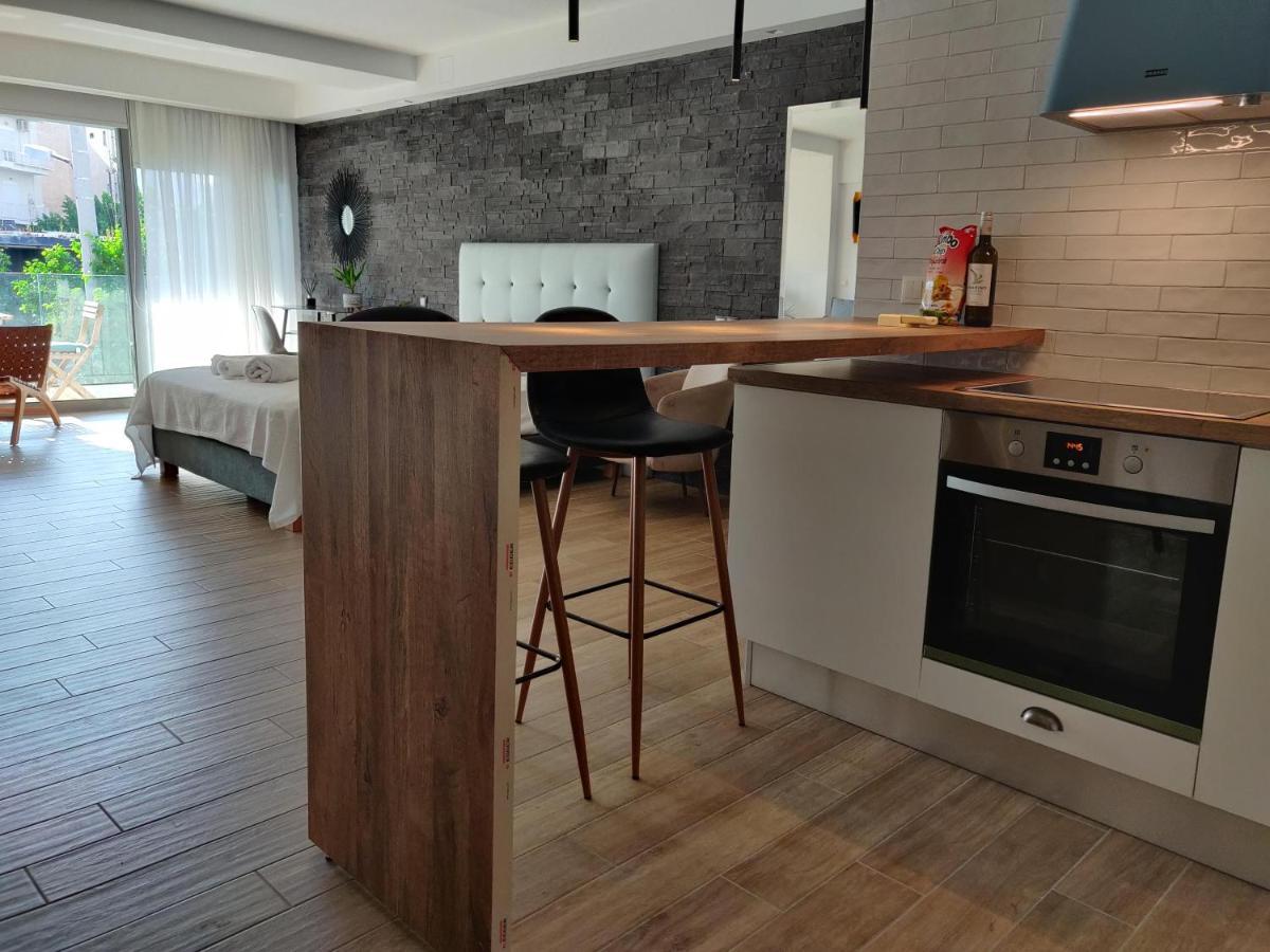 Sunny New Lovely Apartment 60 Meters From The Metro Aten Exteriör bild